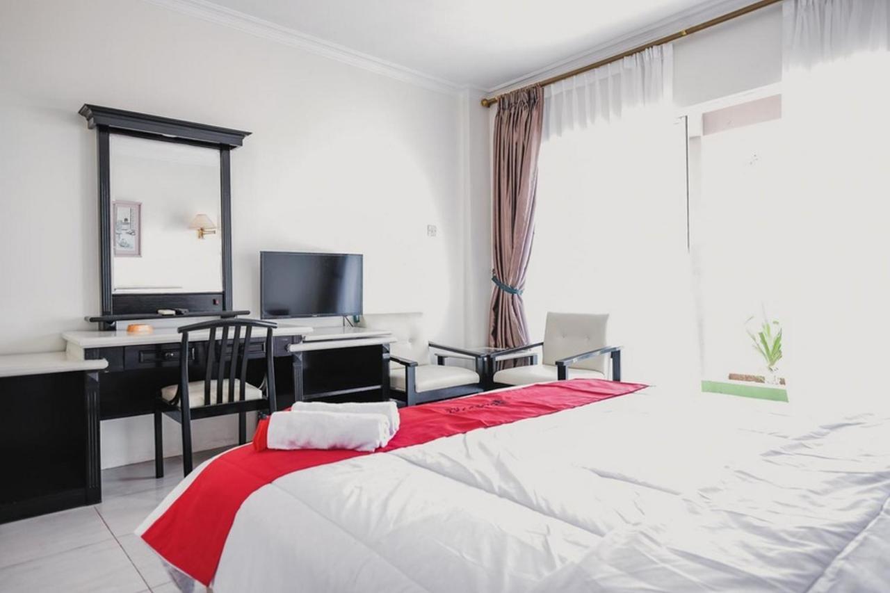 Reddoorz Plus Near Pelabuhan Merak Cilegon Exteriör bild